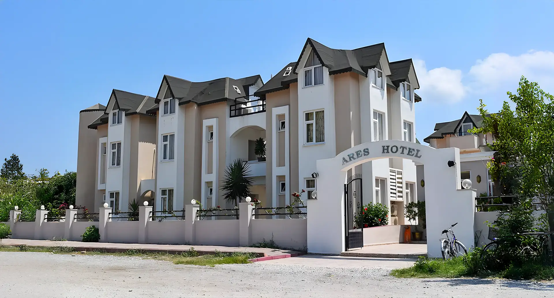 Ares Hotel görünümü